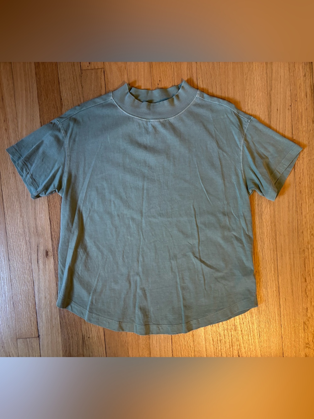 Old Navy mock neck tee | Size Small